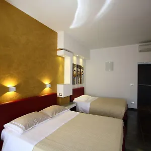 Imbriani 24 Bed & Breakfast